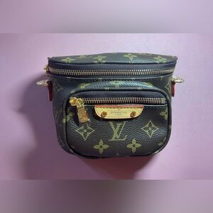 ✨Brand New Brown Mini Bum Bag